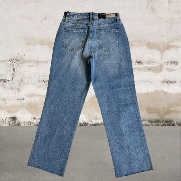 Blank NYC NWT The Baxter Rib Cage Straight Leg Jeans-Size 25 - Picture 3 of 6